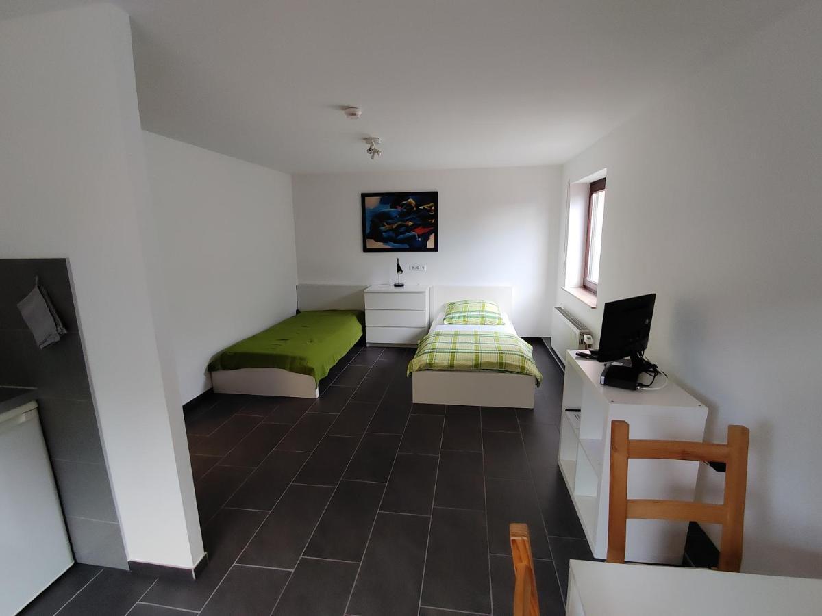 Ferienwohnung Kerstin Grambow Файинген-ан-дер-Энц Экстерьер фото